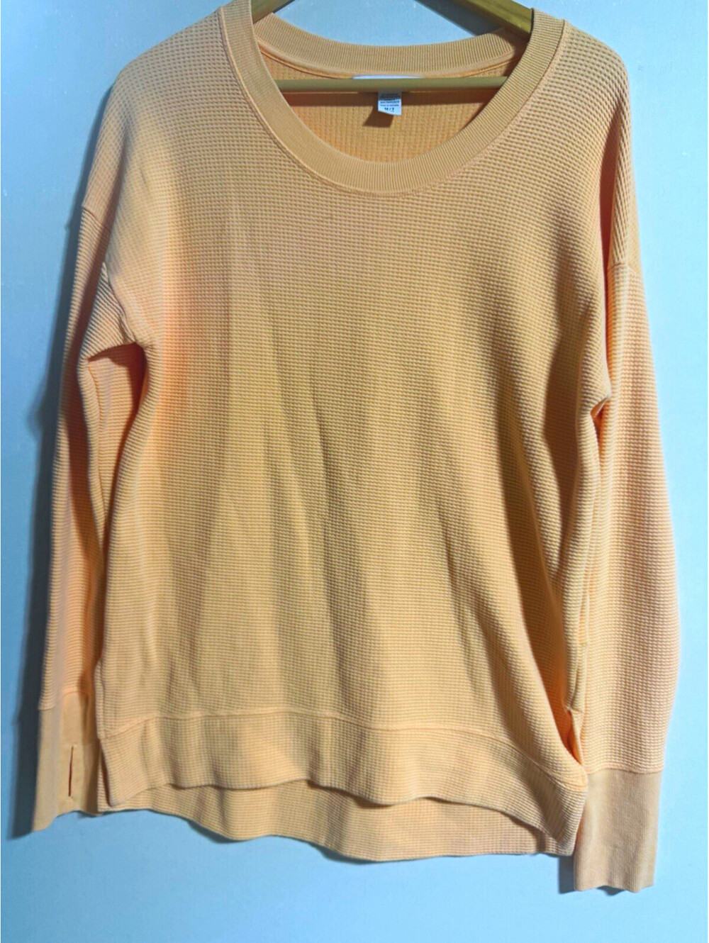 Athleta Peach Knit Crew Neck Pullover Sweatshirt Thumbholes Activewear M